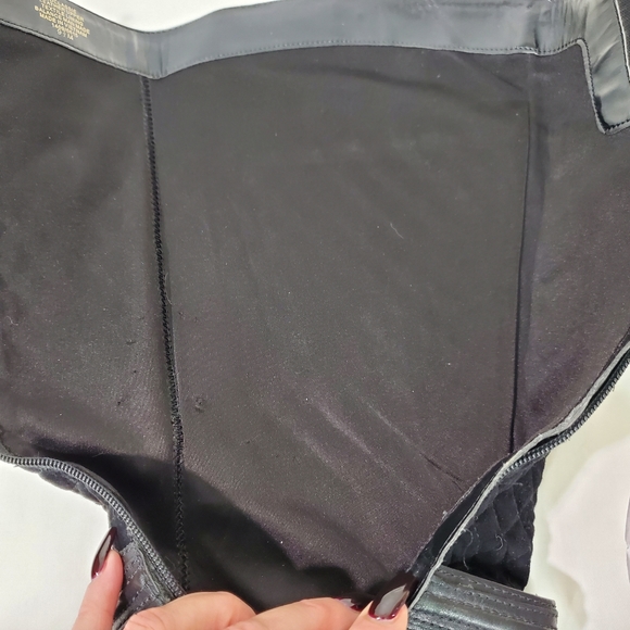 Bandolino BDClassieWomen's Black Tall Side Zip Quilted Riding Boot Size 9.5 - Picture 8 of 15